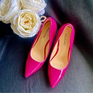 Mila Lady heels size 7.5.Excellent condition, never worn. Great vivid color.
